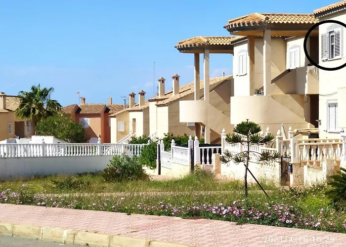 Torre Zeus, La Mata, Apartamento *